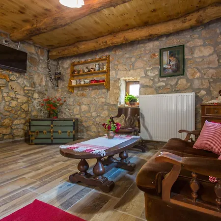 Holiday home Gemuetliches Steinhaus Nonna Stara